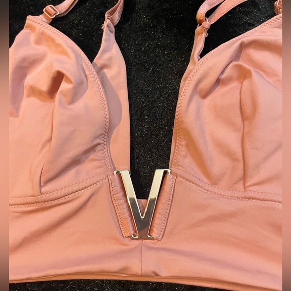 Victoria's Secret Very Sexy Collection - Picture 9 of 10